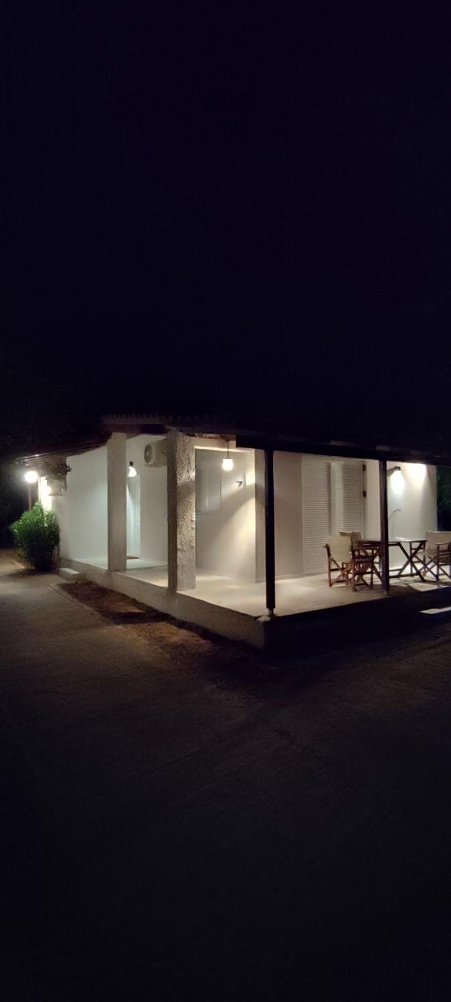 Sea Breeze Villa กาโตอาคายา ภายนอก รูปภาพ
